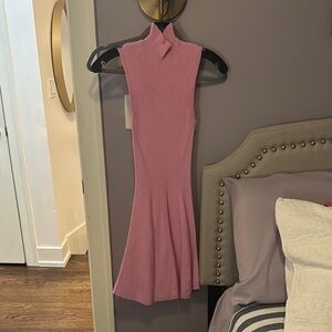 Elegant Pink Sleeveless Dress